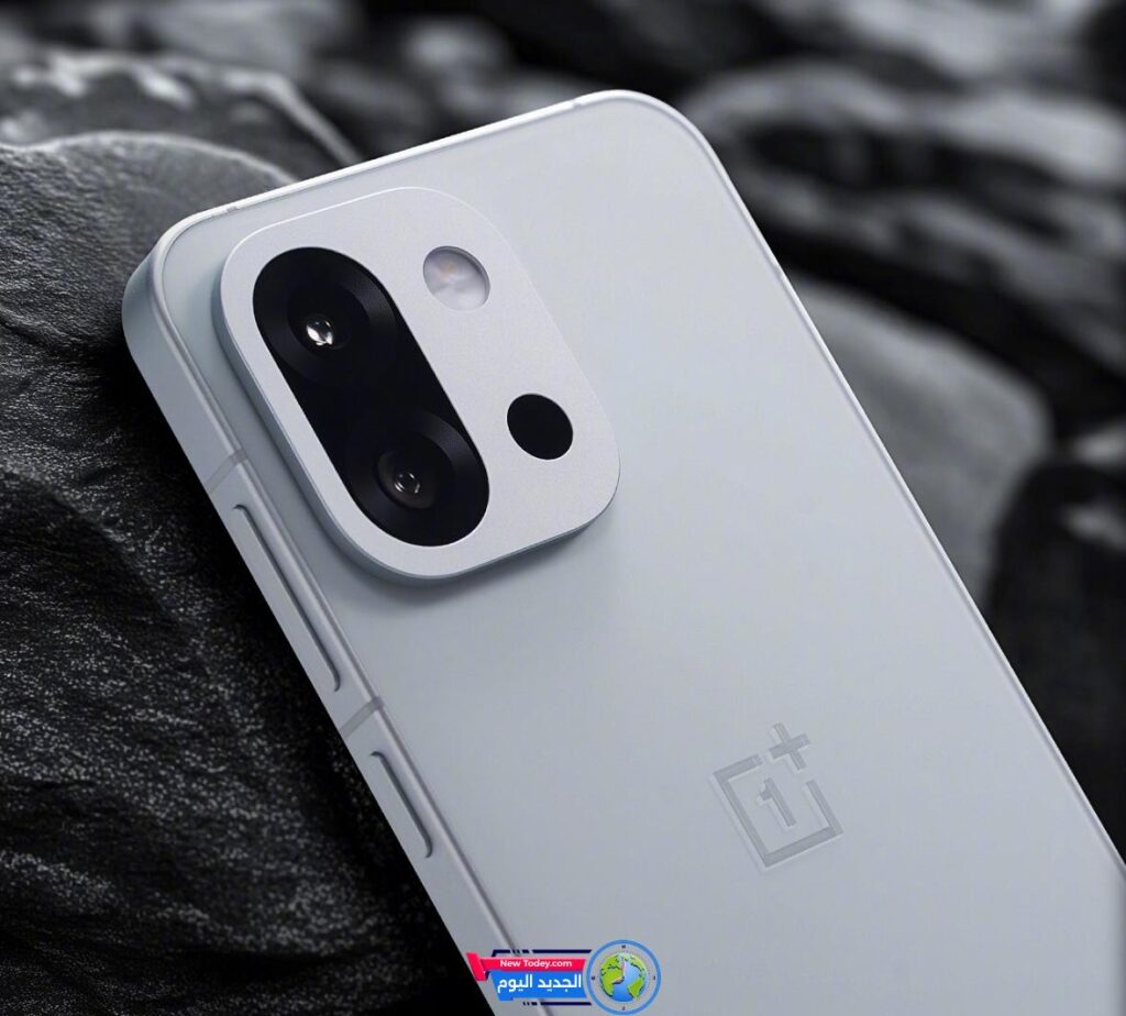OnePlus 13s: هاتف رائد مدمج يقدم تنازلات في المواصفات مقارنةً بـ OnePlus 13T