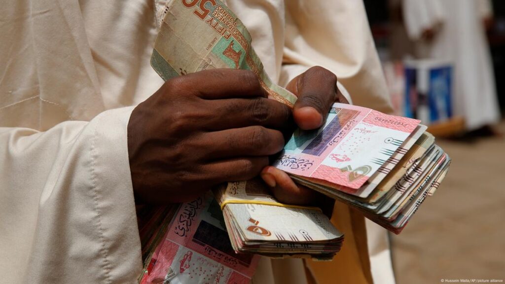 أسعار العملات الأجنبية مقابل الجنيه السوداني: تحديثات اليوم في السوق الموازي والبنوك السودانية