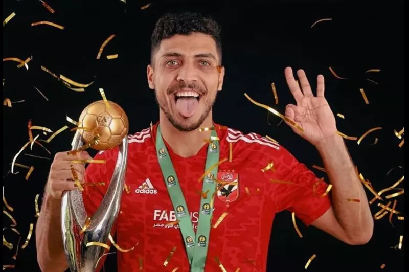 اتفاق رسمي: محمد شريف يعود إلى الأهلي بعد فترة مع الاتفاق