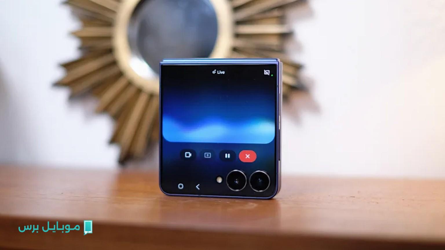 استعراض شامل لهاتف سامسونج Galaxy Z Flip 7: تحسينات الشاشة والبطارية وأداء متميز