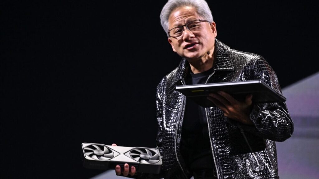 الرئيس التنفيذي لشركة Nvidia يكشف عن مخاوف الصناعة تجاه الذكاء الاصطناعي