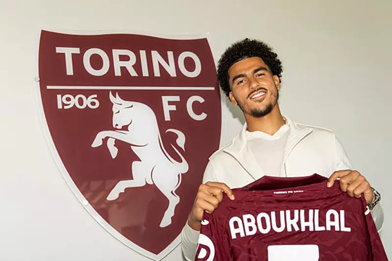 المغربي أبو خلال ينضم إلى تورينو في الدوري الإيطالي الـ47