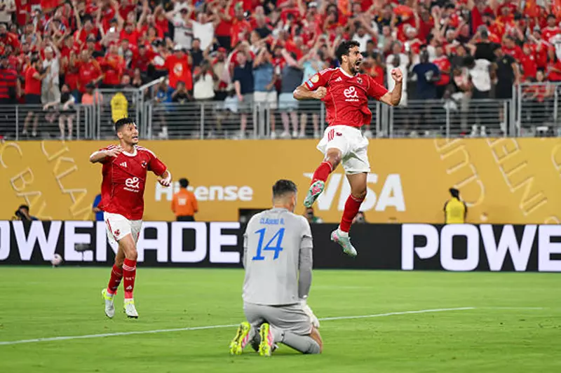 بن رمضان يتحدث عن التحديات بين الزمالك وبيراميدز ودور هدفه في كأس العالم للأندية