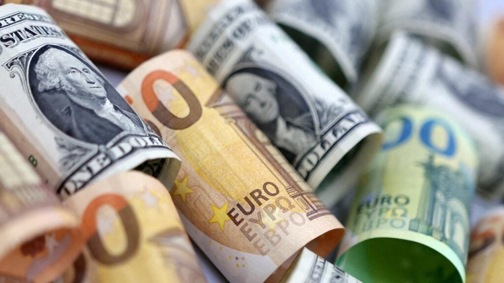 تابع سعر الدولار مقابل الدينار الجزائري اليوم الإثنين 7 أغسطس 2025 وآخر تحديثات أسعار التحويلات المالية بدقة آنية