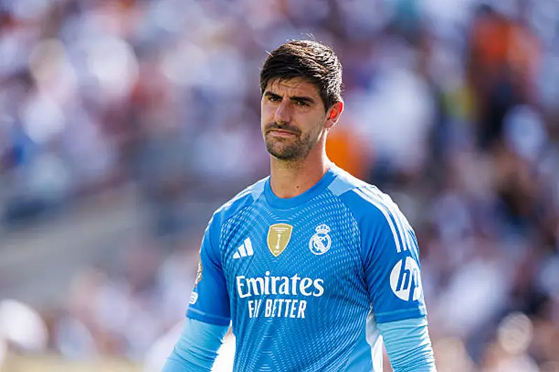 تجديد عقد كورتوا: اتفاق ريال مدريد حتى 2027