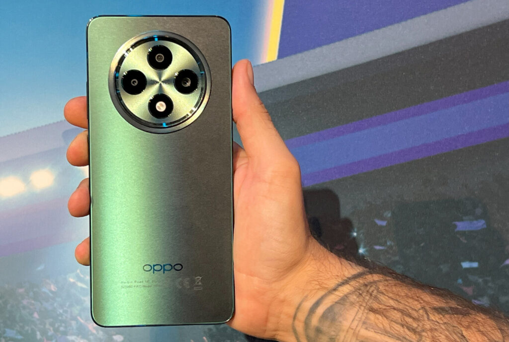 تحليل شامل لمميزات Oppo Reno 12 F بكاميرا ثلاثية وشاشة 6.67 بوصة