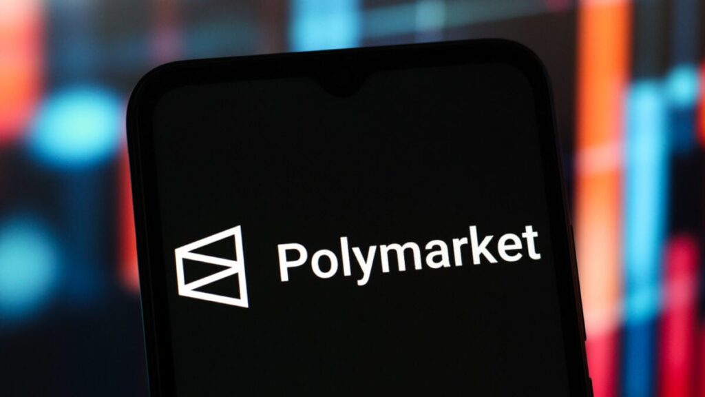 ترامب يتيح الوصول إلى "Polymarket" بعد انتهاء تحقيق منصة المراهنات المشفرة