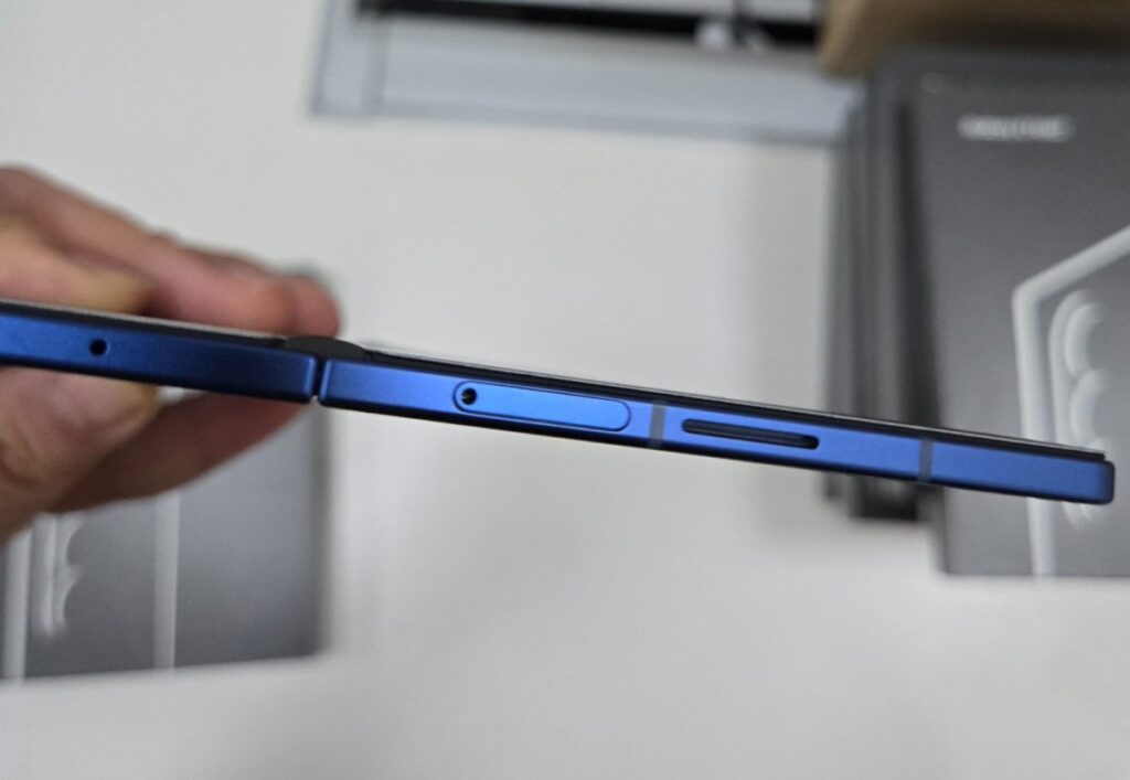 تسريبات حصرية تكشف عن صور واقعية لجهاز Galaxy Z Fold7 لأول مرة