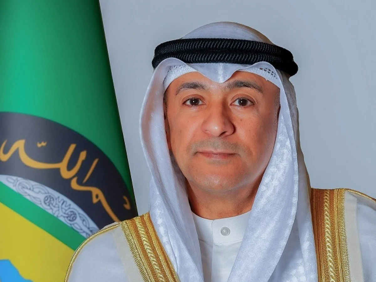 تعزيز التعاون الإقليمي: زيارة المبعوث الصيني لأمين عام مجلس التعاون