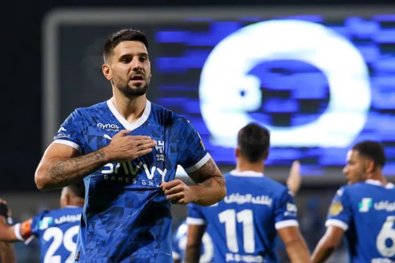 تقارير صربية: أسباب رحيل ميتروفيتش عن الهلال وتأثير إنزاجي