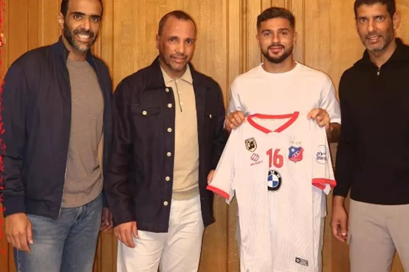 سام مرسي ينضم إلى نادي الكويت بعد مسيرة ناجحة في إنجلترا