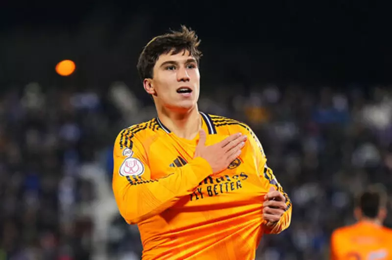 سيطرة ريال مدريد: مستقبل جونزالو جارسيا بعد اتفاق خيتافي
