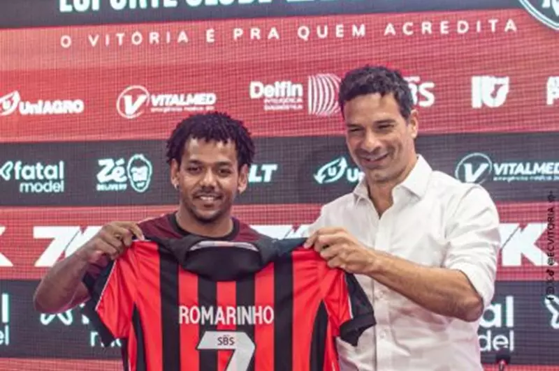 عودة رومارينيو إلى الدوري البرازيلي بعد غياب 11 عامًا: دراسة تحليلية وتأثيرات المرحلة الجديدة