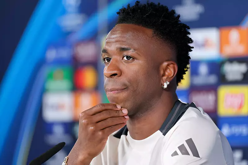 مستقبل فينيسيوس في ريال مدريد: بين الشكوك والتحديات