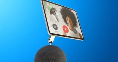 أبل تؤجل إطلاق جهاز منزلي ذكي حتى 2026 بسبب التحديات التقنية.