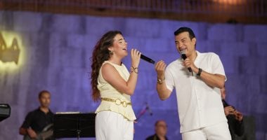 إيهاب توفيق وكنزي: تألق فني في مهرجان القلعة الأغني الجديد “الله عليك يا سيدي”
