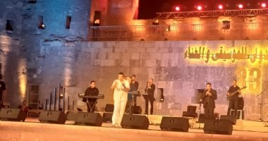 إيهاب توفيق يشيد بجمهوره في مهرجان القلعة: شغف اللقاء يدوم سنوياً