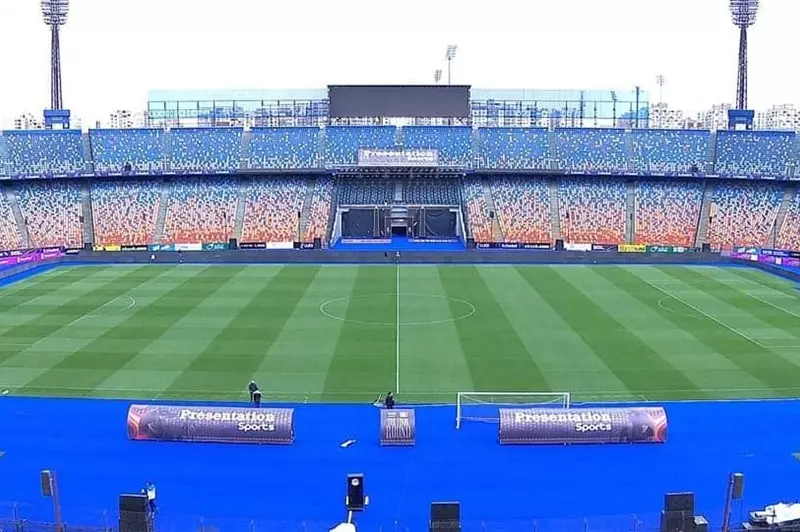 استاد القاهرة يفتح أبوابه لمباريات الجولة الثالثة للدوري المصري