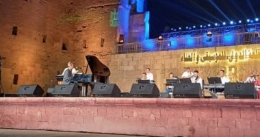 استكشاف مقطوعة عمرو سليم لأغنية حبيبى وعينيا في مهرجان القلعة