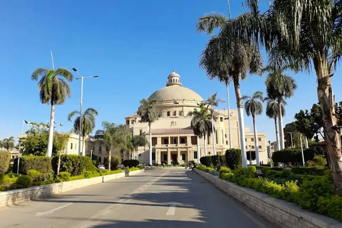 بداية الدراسة الجامعية في مصر 2025: كل التفاصيل التي تحتاجها!