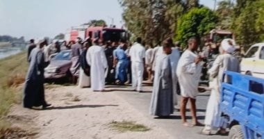 تحقيقات تفصيلية حول حادث مصرع موظف وموظفة في قرية الدبابية بإسنا نتيجة انقلاب السيارة