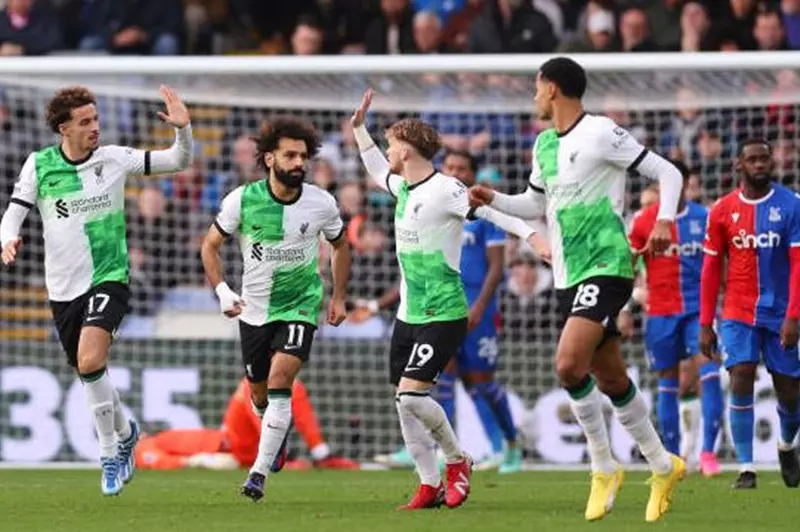 توقعات وتحليلات مباراة نهائي ليفربول وكريستال بالاس في الدوري الإنجليزي