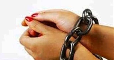 حبس سيدة بتهمة الاتجار في المخدرات بحوزتها 400 طربة حشيش بالبحيرة