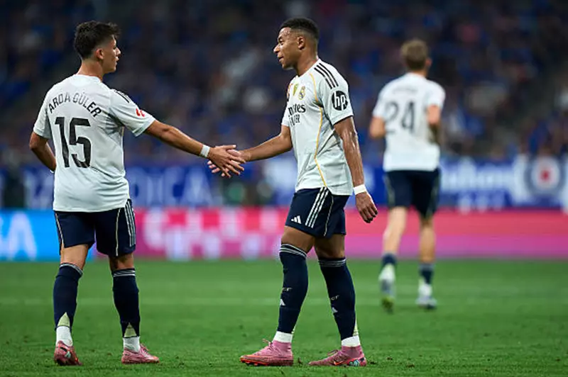 ريال مدريد ينتصر على أوفييدو بفضل تألق مبابي وفينيسيوس