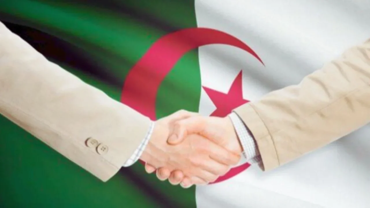 عطلة أوت 2025 في الجزائر: رزنامة العطل المدرسية وفرص للاستمتاع!