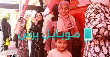 فرحة الأطفال مع ذويهم أمام لجان انتخابات الشيوخ في الساحل: لحظات عائلة مميزة