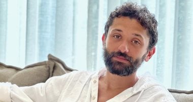 كريم محمود عبد العزيز يستعد لعرض فيلمه الجديد “طلقني” قريباً