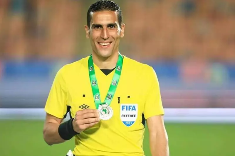 محمود ناجي يقود تحكيم مباراة أنجولا والكونغو في أمم أفريقيا للمحليين