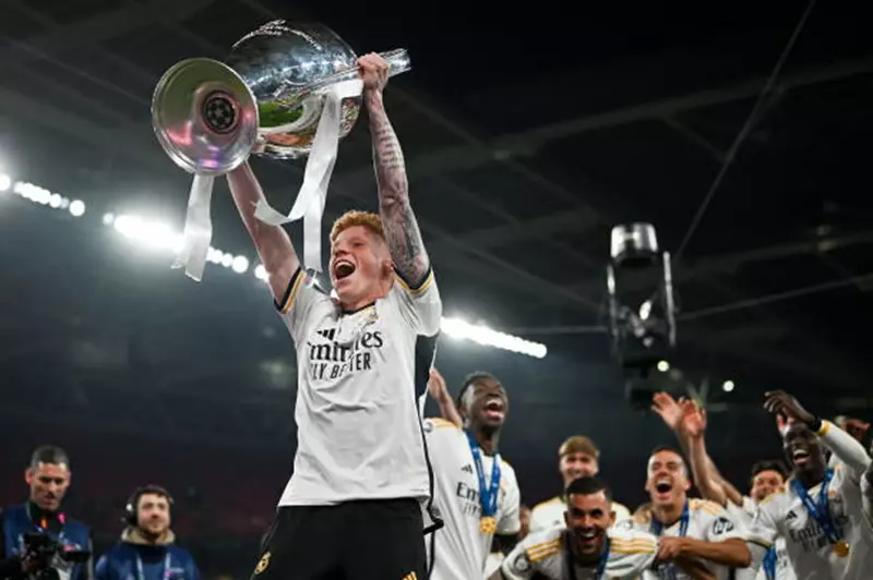 نحو الغموض: ريال مدريد يودع أسطورة أنشيلوتي بعد موسم محير.