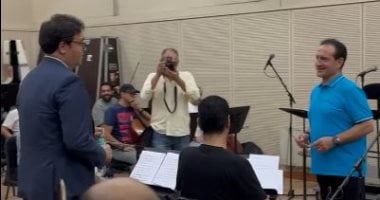 وزير الثقافة يشيد بموهبة محمد ثروت في بروفة احتفالية المولد النبوي