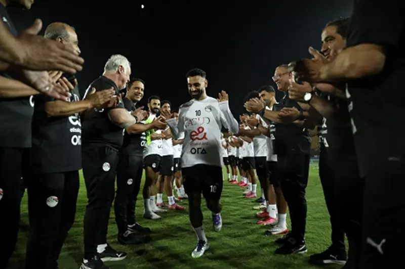 احتفال مميز لتكريم محمد صلاح في تدريبات منتخب مصر