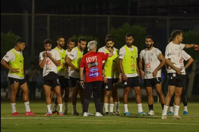استدعاء لاعب سيراميكا لتعويض إصابة كريم فؤاد في معسكر منتخب مصر