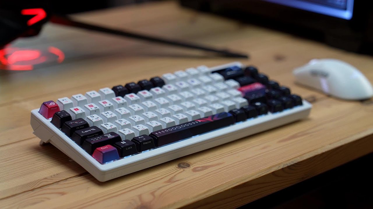 استكشاف الابتكار في لوحة المفاتيح Asus ROG Azoth X: تصميم مستقبلي وأداء متفوق
