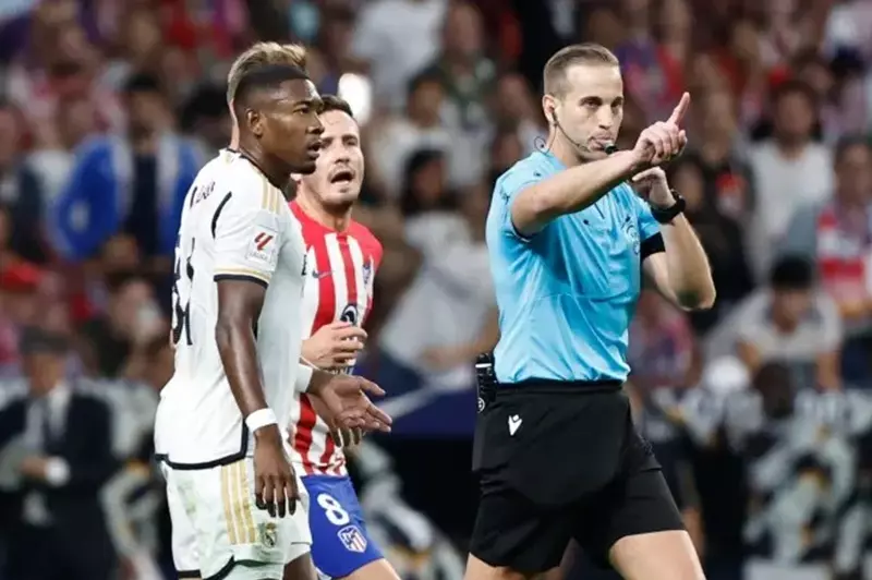 تحليل تأثير حكام المباريات الكبرى على نتائج الفرق: حالة ديربي مدريد والأهلي وبيراميدز