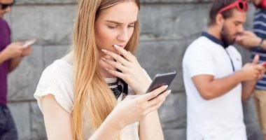 تطبيقات مبتكرة لبناء صداقات جديدة وتجاوز الشعور بالوحدة