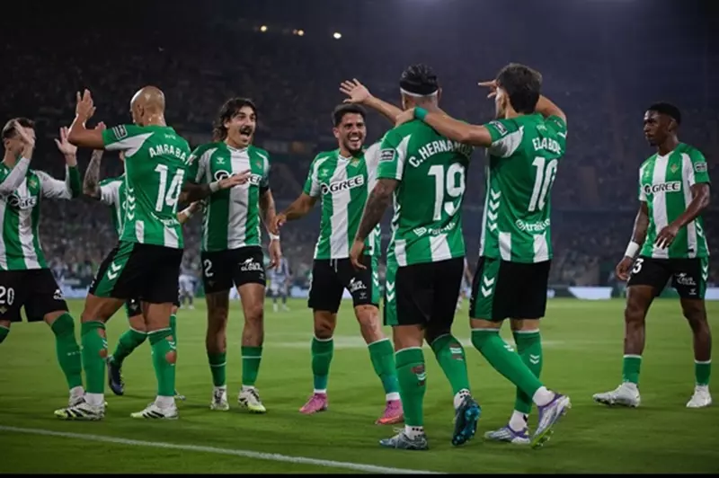 ريال بيتيس يتفوق على سوسيداد بثلاثية مثيرة في الدوري الإسباني