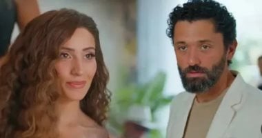 عودة كريم ودينا من جورجيا بعد تصوير فيلم طلقني: كواليس وتجارب مثيرة