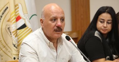 مدحت الكاشف: هناء عبد الفتاح رمز الإبداع في عالم المسرح