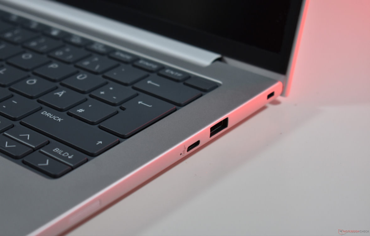 HP تُحدث ثورة في تقنية المنافذ مع EliteBook 8 وتعزز الابتكار العصري