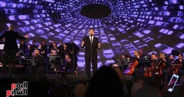 استكشاف تأثير أغنية هانى شاكر الجديدة على مهرجان الموسيقى العربية