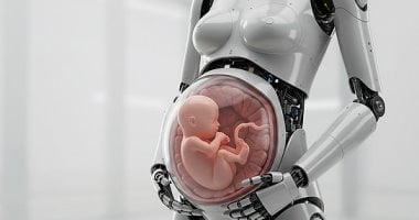 الأم الروبوتية وتأثيرها على مفهوم الزواج: جدل وواقع جديد