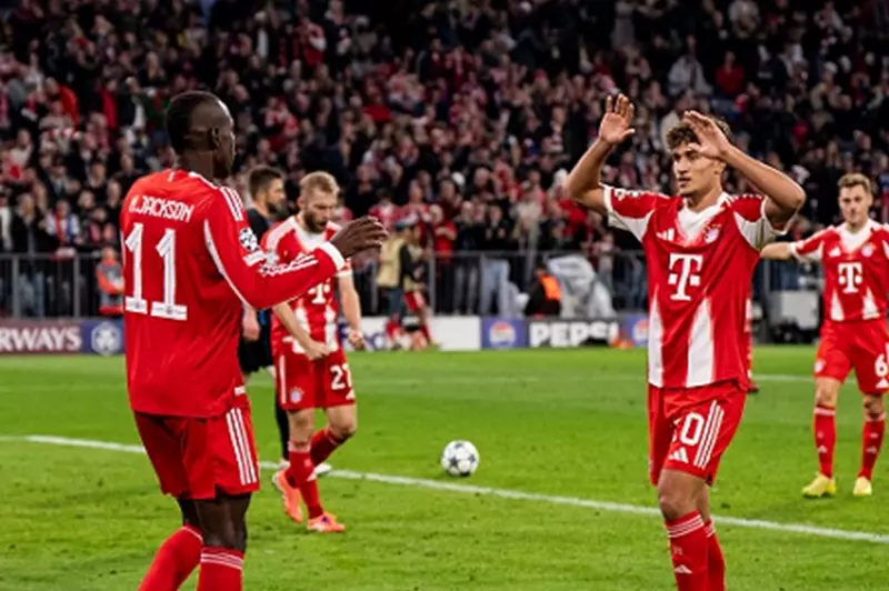 الفوز الـ13 في الموسم: بايرن ميونخ يحقق إنجازًا تاريخيًا جديدًا