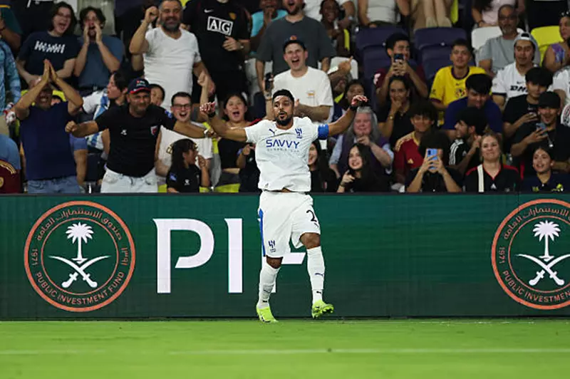 الهلال يجري الفحوصات الطبية لسالم الدوسري قبل مباراة الأخدود المهمة