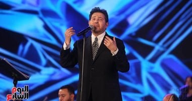 تفاعل جمهور الأوبرا مع هاني شاكر في مهرجان الموسيقى العربية