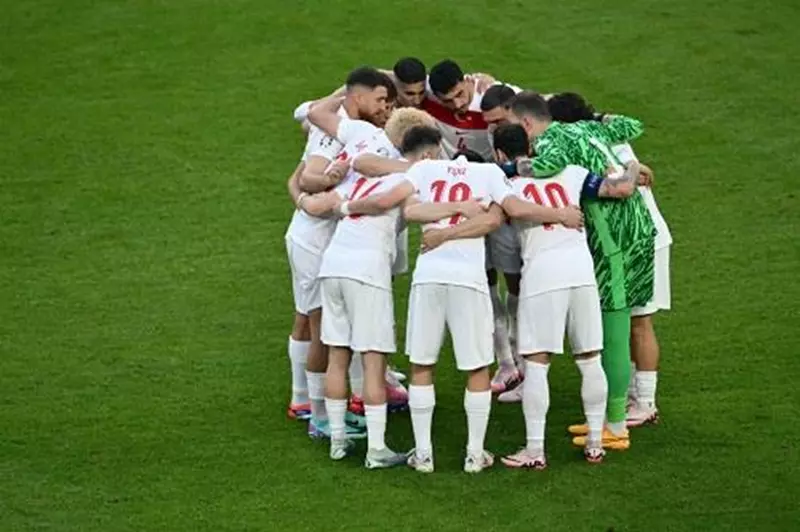 حارس منتخب تركيا تحت الأضواء: جدل ترك المعسكر قبل مواجهة جورجيا