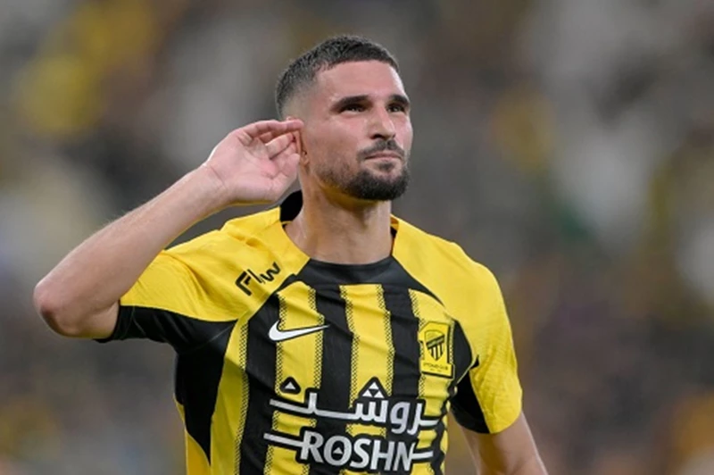 حسام عوار يقترب من العودة إلى نادي الاتحاد السعودي